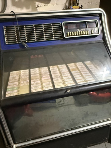 Wurlitzer vintage 1980 jukebox - wurlitzer,