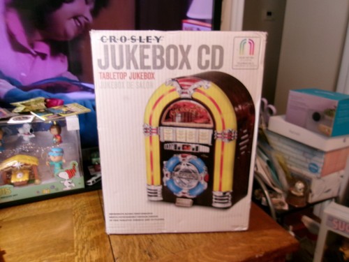 Crosley tabletop jukebox - tabletop,